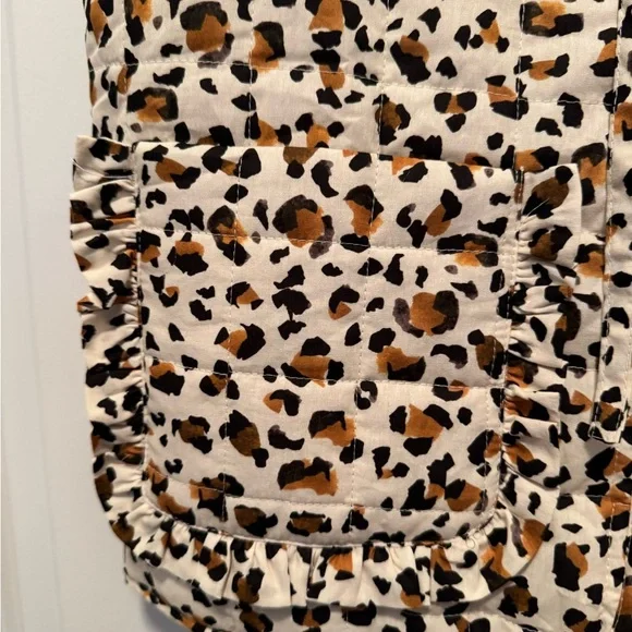 Entro Animal Print Quilted Vest - Picture 2 of 3